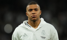 Mbappé rend visite au Stade Malherbe de Caen pour la première fois