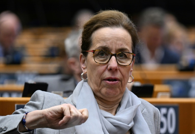 L'eurodéputée française Fabienne Keller participe à une séance plénière au Parlement européen à Bruxelles, le 10 avril 2024 ( AFP / JOHN THYS )