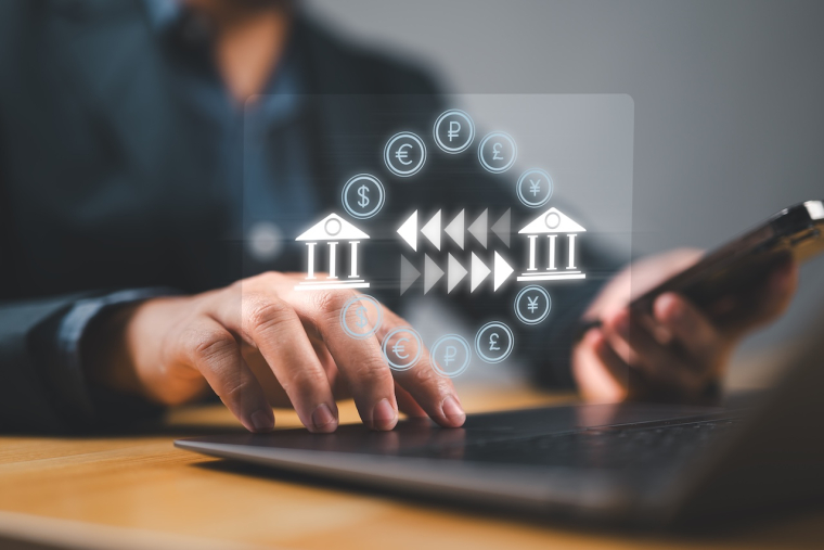 la bourse, une bonne idée après la baisse du livret A ? ( Crédits photo: © Nirusmee - stock.adobe.com)