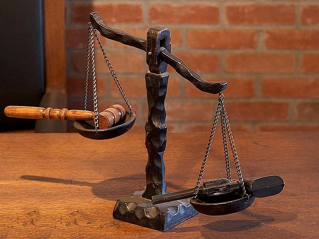 En mars 2020, un patron avait menti en déclarant avoir mis en chômage partiel ses employés et avait ainsi touché frauduleusement 53 000 € d'aides. Photo d'illustration. (PublicDomainImages / Pixabay)