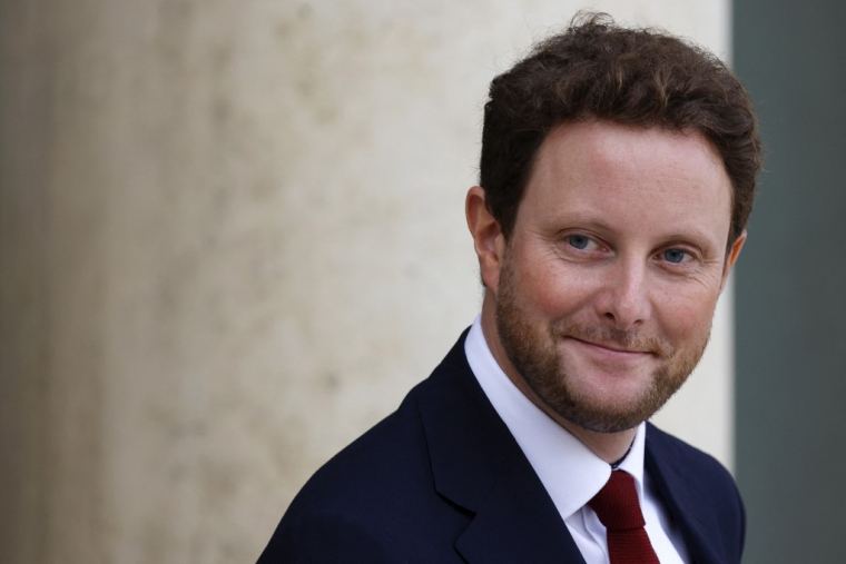 "L'année prochaine, il y aura une hausse (des péages) qui sera limitée, une hausse qui sera inférieure à 3%", promet le ministre des Transports Clément Beaune. ( AFP / LUDOVIC MARIN )