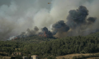 Un incendie à Tournissan, dans l'Aude, le 5 août 2025 ( AFP / Idriss BIGOU-GILLES )