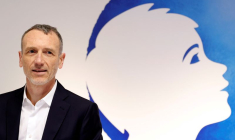 DANONE SCINDE LES FONCTIONS DE PRÉSIDENT ET DE DG, FABER RESTERA PRÉSIDENT