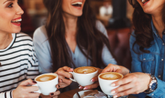 En 2025, le pays comptait 3.500 coffee shop, soit une progression de 74% en 15 ans. (crédit: Adobe Stock)