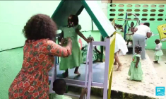 Côte d'Ivoire : crèches et garderies au secours des mères qui travaillent