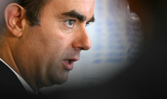 Sébastien Lecornu, à L'Hay-les-Roses, le 11 octobre 2025 ( POOL / MARTIN LELIEVRE )