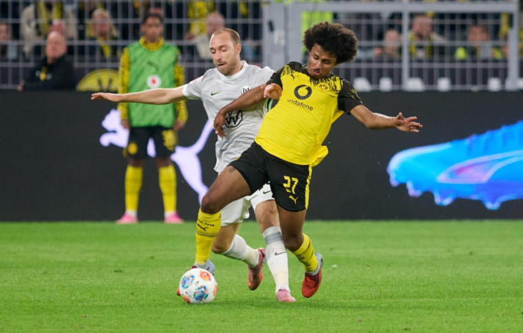 Adeyemi porte Dortmund contre Wolfsburg