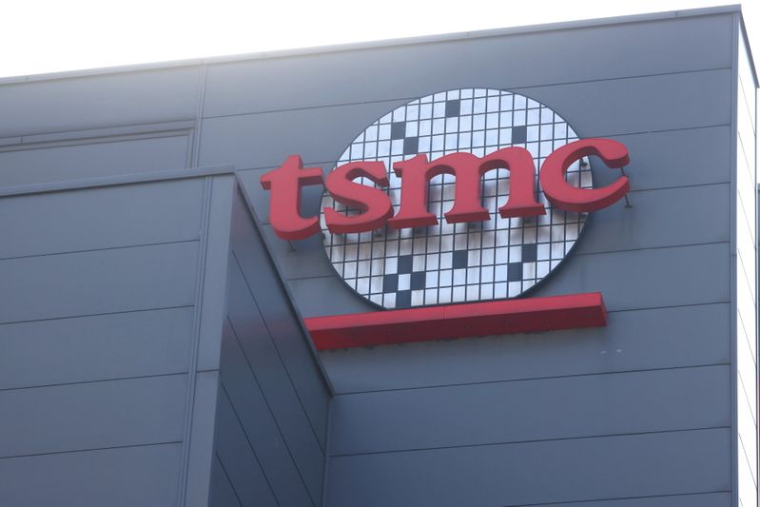 TSMC PRÊT À ACCROÎTRE SES CAPACITÉS ALORS QUE LA PÉNURIE DE PUCES SE POURSUIT