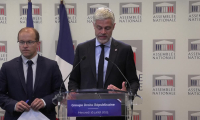 Le plan budgétaire de Bayrou a le "mérite de chercher des solutions", selon Wauquiez