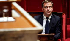 Olivier Véran à Paris, le 23 octobre 2022. ( AFP / JULIEN DE ROSA )