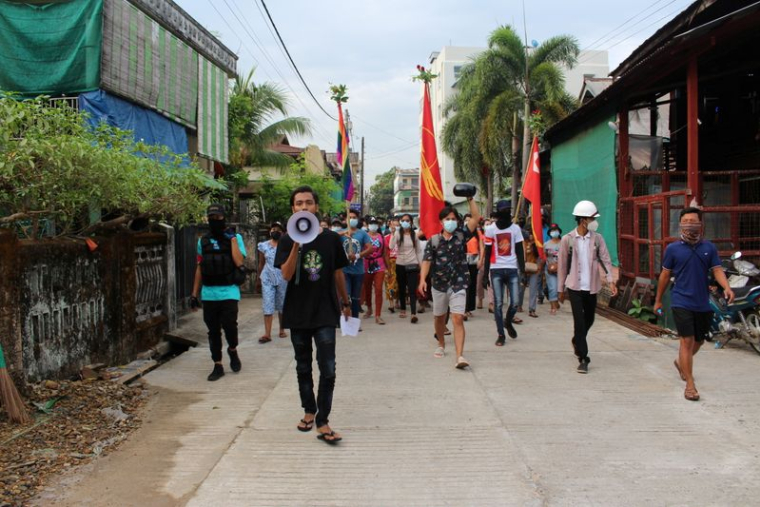 L'UE VA IMPOSER DE NOUVELLES SANCTIONS CONTRE LE RÉGIME BIRMAN, DIT LE DRIAN