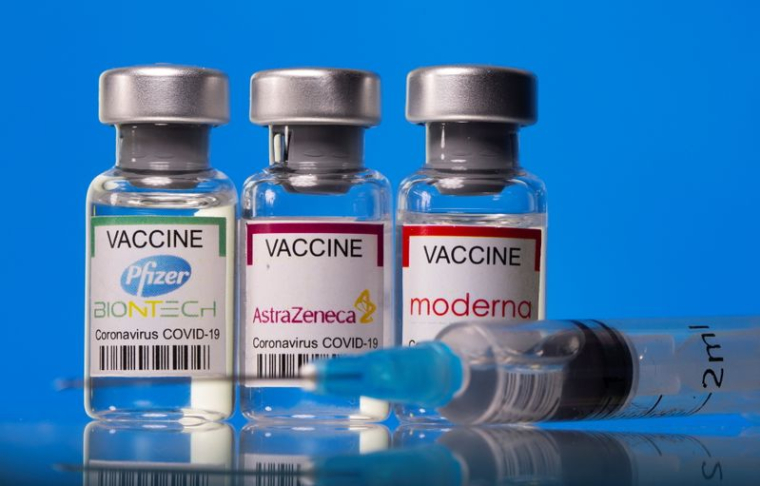 COMBINER LE VACCIN D'ASTRAZENECA AVEC DES VACCINS À ARNM EST EFFICACE SELON UNE ÉTUDE DANOISE