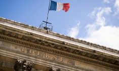 Photographie prise le 21 avril 2024 de l'ancien siège de la Bourse de Paris, le Palais Brongniart, à Paris ( AFP / MIGUEL MEDINA )