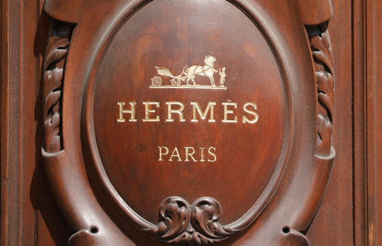 HERMÈS FAIT ÉTAT D'UN NET REBOND DE SON ACTIVITÉ AU T3