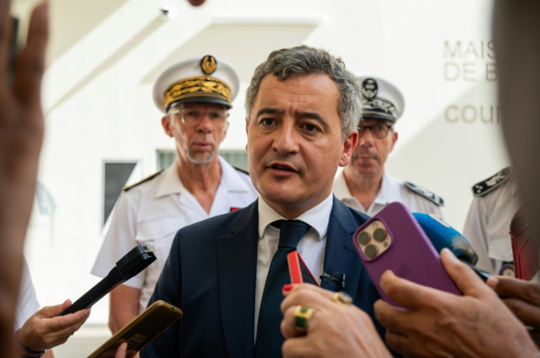 Le ministre de la Justice Gérald Darmanin en visite au centre de détention de Basse-Terre, en Guadeloupe, le 7 décembre 2025 ( AFP / Carla Bernhardt )