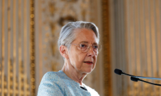 La ministre de l'Education nationale, Elisabeth Borne, le 28 avril 2025 à Paris ( AFP / Ian LANGSDON )