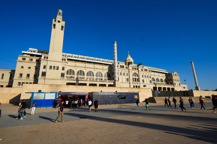 Affrontements entre supporters barcelonais et forces de l’ordre avant Barça-PSG