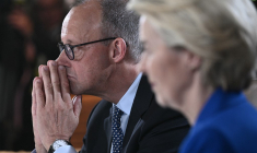 Friedrich Merz et Ursula Von der Leyen, au Canada, en juin 2025 ( AFP / BRENDAN SMIALOWSKI )