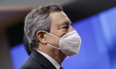 L'UE TRAVAILLE SUR UN TRANSFERT FORCÉ DE LICENCES DE VACCINS ANTI-COVID, ANNONCE DRAGHI