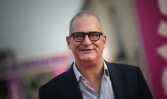 Le président de l'Institut national de l'audiovisuel (INA) Laurent Vallet le 6 septembre 2023 au festival du film américain de Deauville  ( AFP / LOU BENOIST )