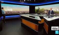 Emmanul Macron au Louvre: "Une visite pour épater la galerie?"