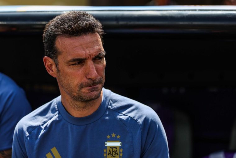 Lionel Scaloni a dû faire installer une clôture autour de sa maison