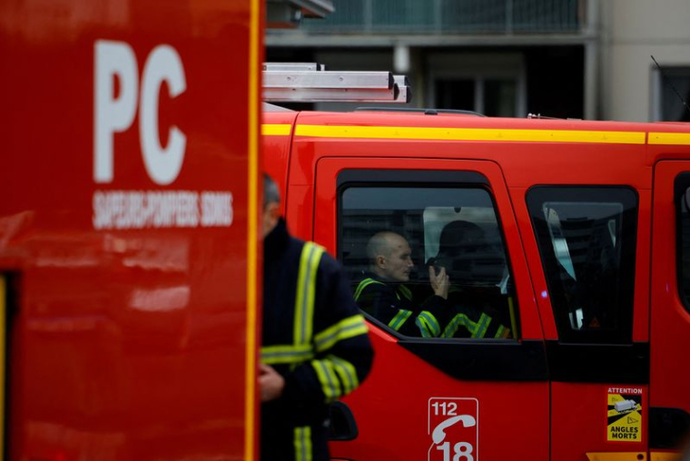 Un camion de sapeurs-pompiers