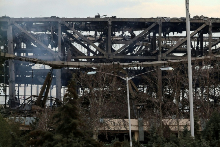 Le stade Azadi de Téhéran détruit par une frappe, le 5 mars 2026 en Iran ( AFP / - )