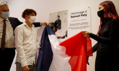 HOMMAGE DANS LES ÉCOLES À SAMUEL PATY, UN AN APRÈS SA MORT