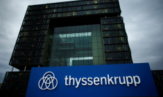 THYSSENKRUPP RELÈVE SES PRÉVISIONS ANNUELLES, LE TITRE GRIMPE