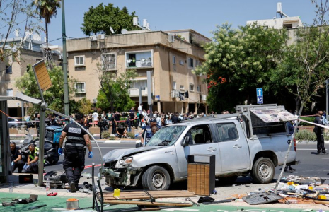 Les lieux d'un attentat à la voiture-bélier à Tel Aviv