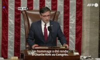 Charlie Kirk, visage de la jeunesse pro-Trump, tué en plein meeting