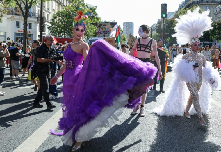 Marche des fiertés pour la défense des droits des personnes LGBT+, le 3 octobre 2026 à Paris     ( AFP / Kenzo TRIBOUILLARD )