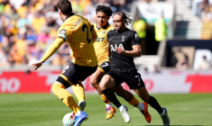 Tottenham reste englué dans la zone rouge, Liverpool dans le top 4