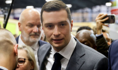 Jordan Bardella, président du Rassemblement national (RN), visite le Salon international de l'agriculture