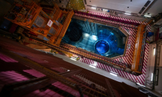 La piscine nucléaire et son réacteur dans le bâtiment du réacteur nucléaire EPR de Flamanville, dans la Manche, le 25 avril 2024 ( AFP / Lou BENOIST )
