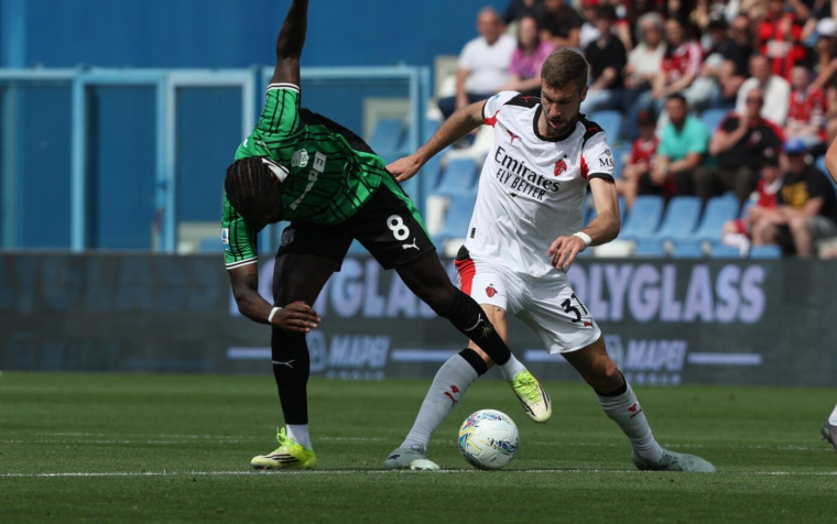 Serie A – L’AC Milan tombe à Sassuolo et relance le suspense dans la course à la Ligue des champions