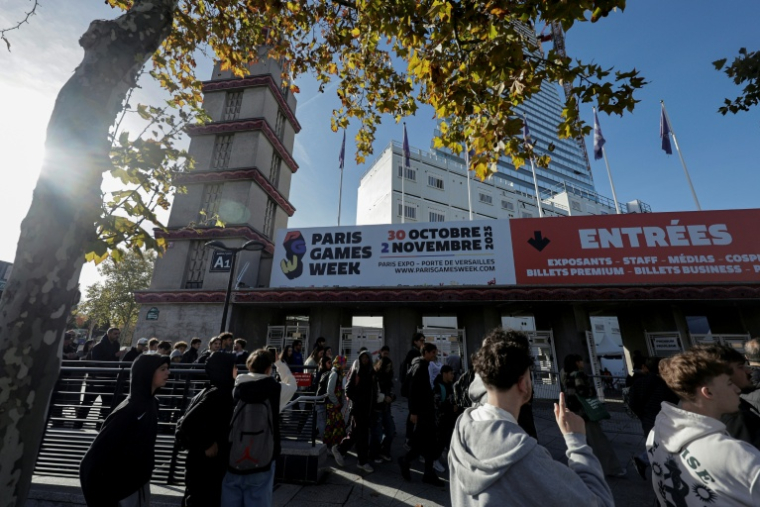A l'entrée de la Paris Games Week, le 30 octobre 2025 ( AFP / STEPHANE DE SAKUTIN )