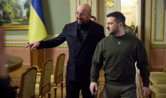 Le président ukrainien Volodymyr Zelenskiy rencontre le président du Conseil européen Charles Michel à Kyiv, en Ukraine