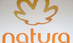 COSMÉTIQUES: LE BRÉSILIEN NATURA FINALISE L'ACQUISITION D'AVON