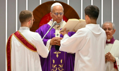 Le pape Léon XIV préside une messe à la Volkswagen Arena d'Istanbul, le 29 novembre 2025 en Turquie ( AFP / Andreas SOLARO )