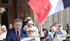 Jean-Luc Mélenchon (LFI), pour son premier meeting de campagne présidentielle, le 7 juin 2026 à Saint-Denis ( AFP / STEPHANE DE SAKUTIN )