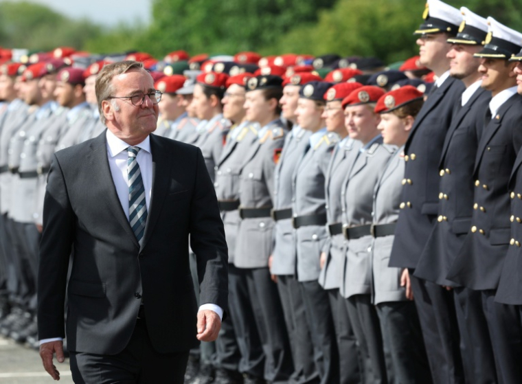 Le ministre allemand de la Défense, Boris Pistorius, assiste à une cérémonie d'accueil à l'occasion de la Journée des forces armées, à l'université de la Bundeswehr de Munich, le 6 juin 2026 ( AFP / Karl-Josef Hildenbrand )
