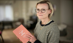 Veerle Hegge, épouse du Premier ministre belge Bart De Wever, répond aux questions de l’AFP à Anvers, en Belgique, le 13 avril 2026 ( AFP / JOHN THYS )