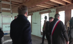 Saint-Pierre-et-Miquelon: Macron visite le nouveau village de Miquelon