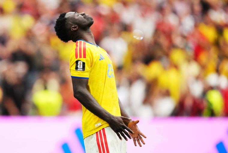 July 7, 2026, Vancouver, Bc, CANADA: Colombia's Davinson Sanchez (23) reacts after missing during the penalty kick shootout of a World Cup Round of 16 soccer match against Switzerland, in Vancouver, on Tuesday, July 7, 2026. (Credit Image: Â© Ethan Cairns/The Canadian Press via ZUMA Press)  - Photo by Icon Sport