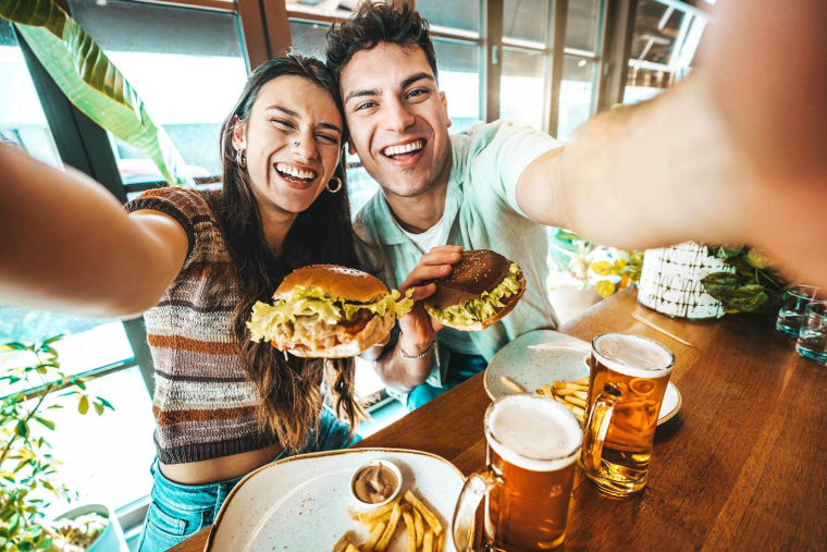 Nous avons testé 5 adresses de restaurants de burger en France. ( crédit photo : Shutterstock )