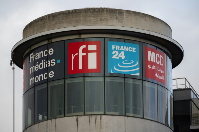 Lors du passage du texte en commission mi-juin, France Médias Monde, branche internationale de l'audiovisuel public français (RFI, France 24), a été exclu du périmètre de la holding, sur proposition du gouvernement ( AFP / Martin LELIEVRE )