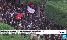 Démocratie tunisienne en péril ? Kaïs Saïed prolonge le gel du parlement