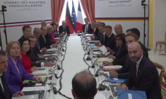 Arrivée de Macron et Merz avant le Conseil des ministres franco-allemand